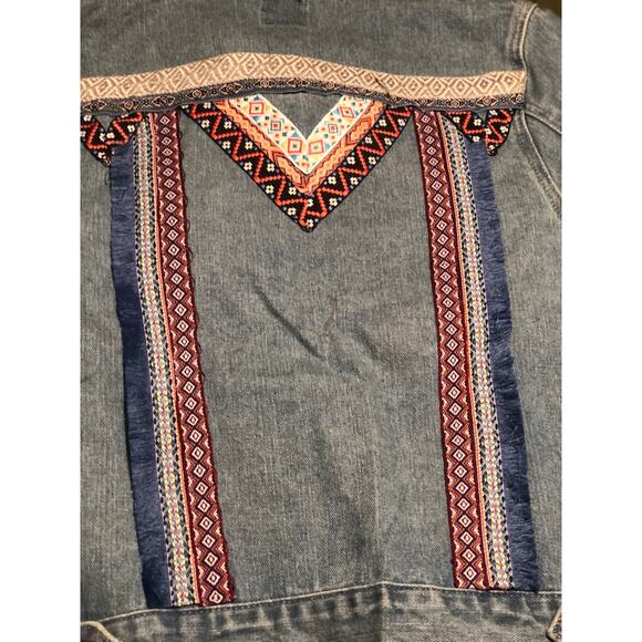 Boom Boom Jeans EUC Women's Embellished Embroidered Boho Denim Jacket Size L - Picture 6 of 8